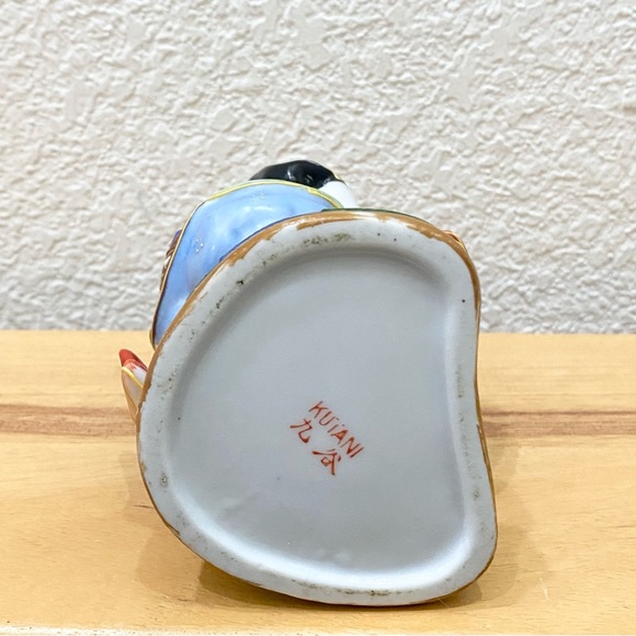 Vintage Signed Kutani Ebisu God Of Fishermen and Luck 5.5” Porcelain Figurine - Picture 8 of 11